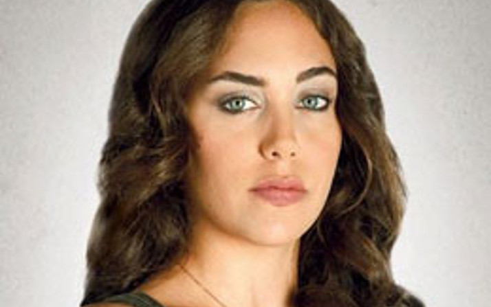 Öykü Karayel Kimdir?