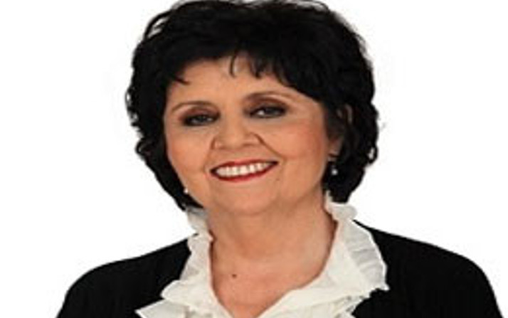 Ayşenur Arslan Kimdir?