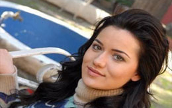 Fahriye Evcen Kimdir?