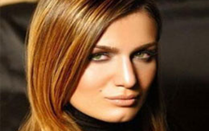 Tuğba Özay Kimdir?