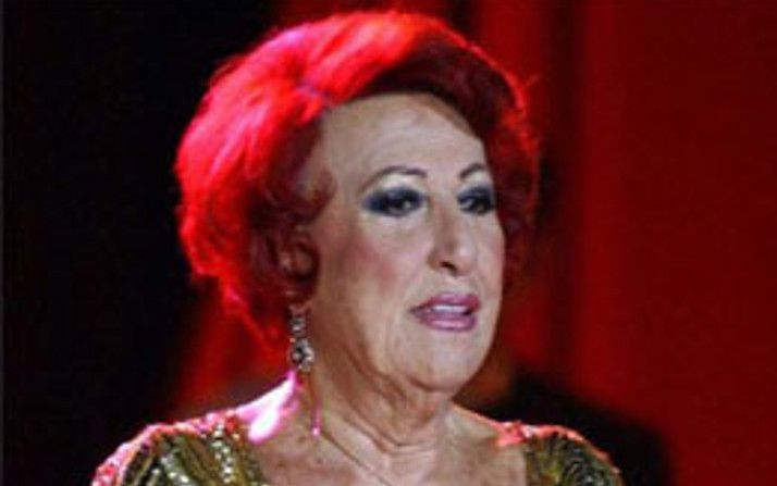 Müzeyyen Senar Kimdir?