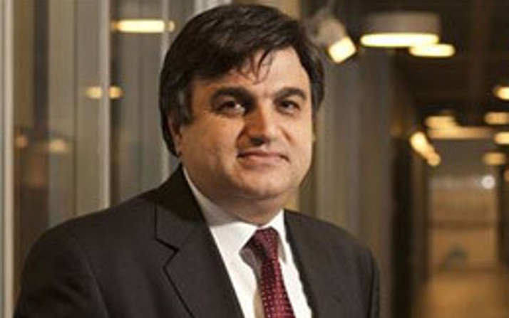 Gökhan Çetinsaya Kimdir?