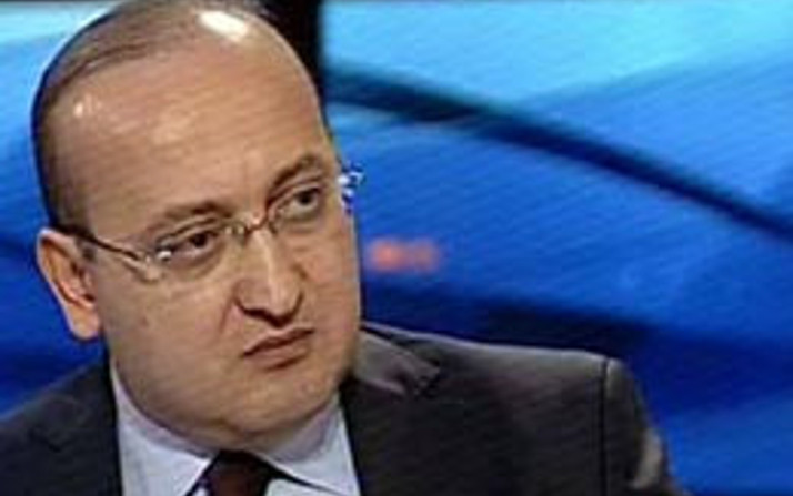 Yalçın Akdoğan Kimdir?