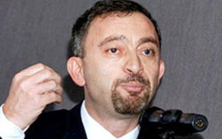 Ümit Kocasakal Kimdir?