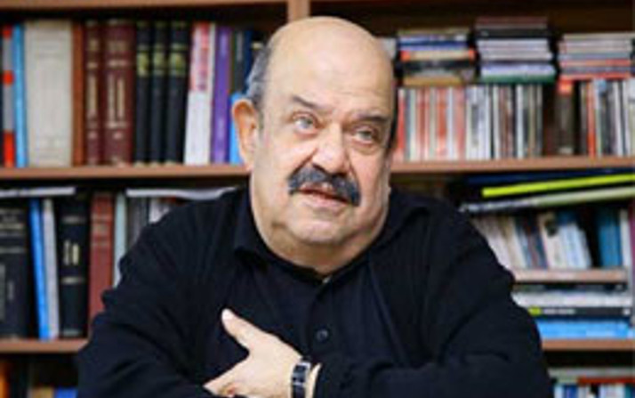 Toktamış Ateş Kimdir?