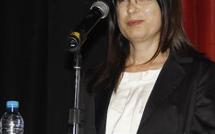 Ayşenur İslam  Kimdir?