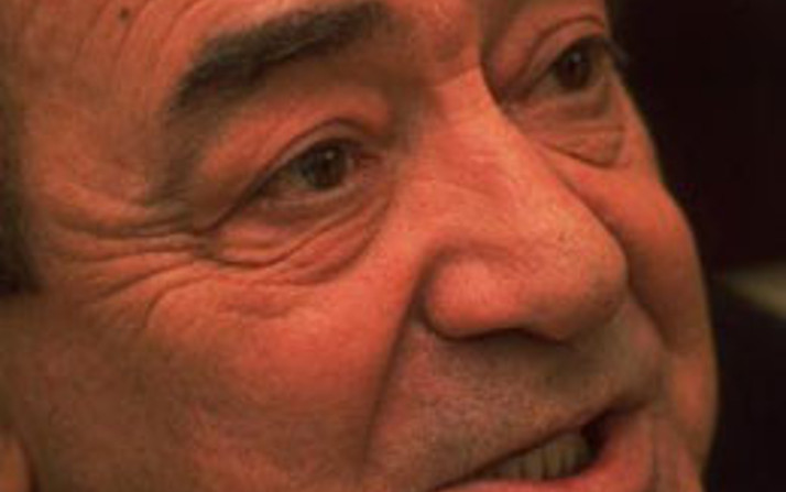 Erol Günaydın Kimdir?