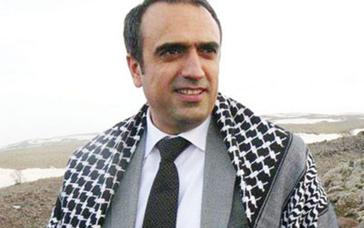 Cuma İçten Kimdir?