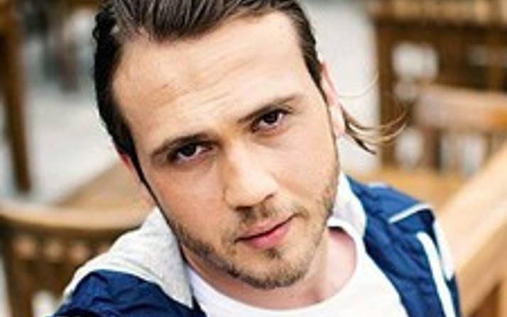 Aras Bulut İynemli Kimdir?