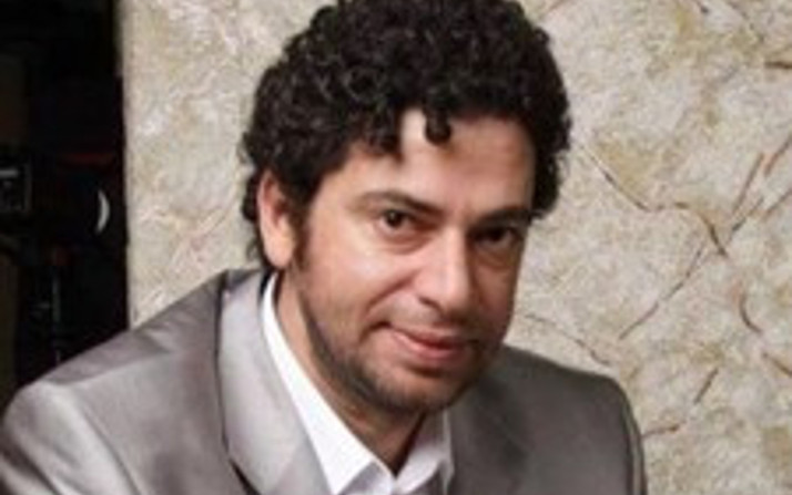 Hakan Taşıyan Kimdir?