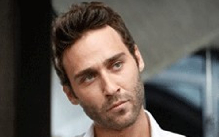 Seçkin Özdemir Kimdir?