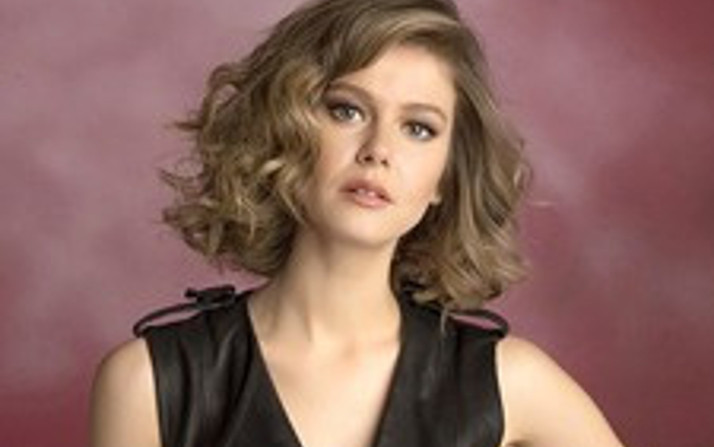 Burcu Biricik Kimdir?
