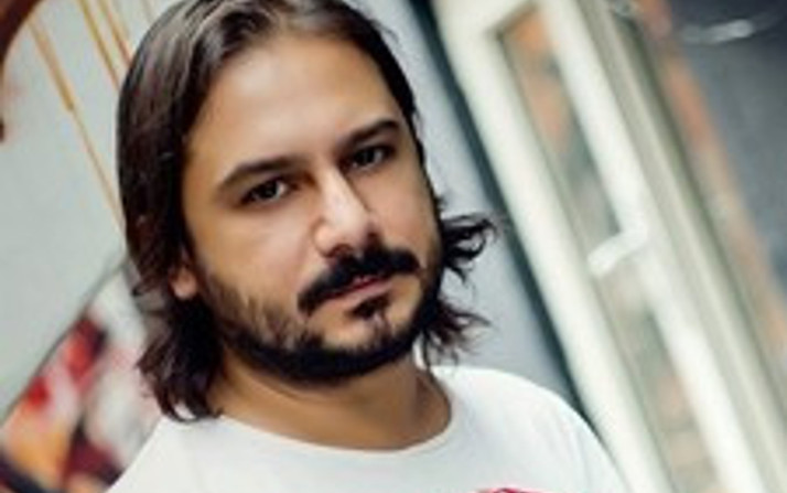 Emrah Serbes Kimdir?