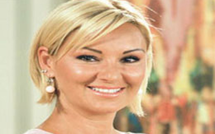 Pınar Altuğ Kimdir?