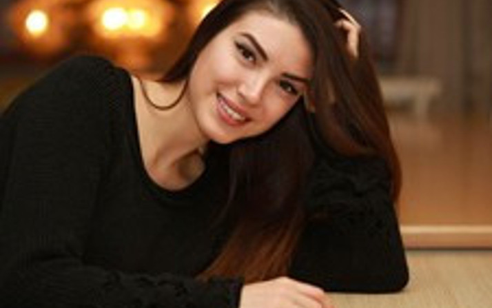 Deniz Baysal Kimdir?