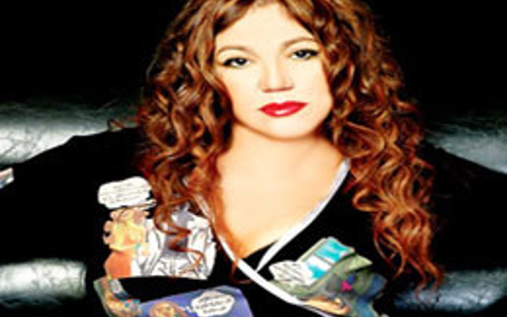 Nazan Öncel Kimdir?