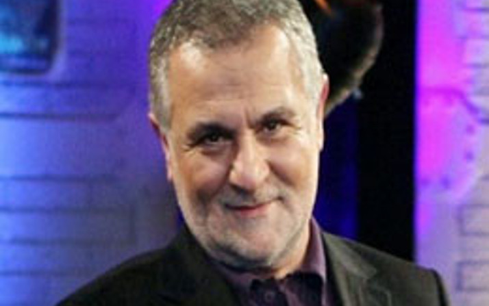 Kenan Işık Kimdir?