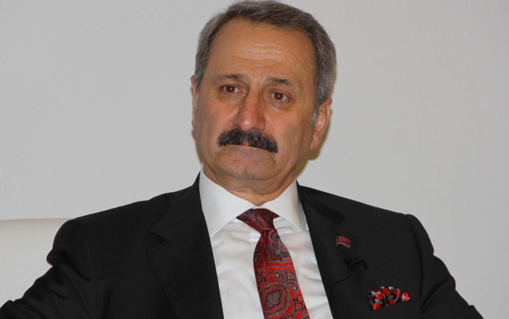 Zafer Çağlayan nerelidir eşi Songül Çağlayan kimdir?