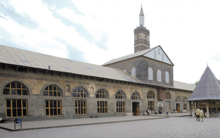 2019 Diyarbakır iftar saatleri ezan vakti Ramazan ayı İmsakiyesi