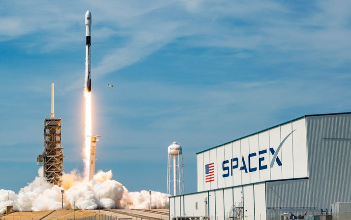 SpaceX, 56 Starlink uydusunu daha fırlattı