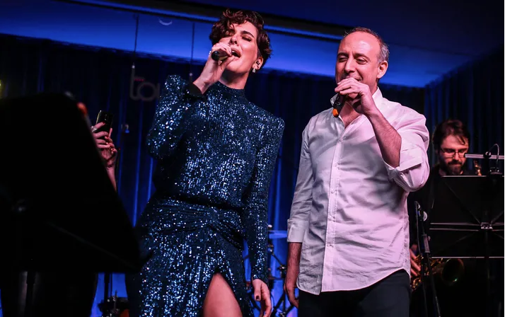 Halit Ergenç'le galaya katılan 5 aylık hamile Bergüzar Korel imaj değiştirdi - Resim: 1