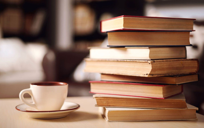 Kasvetli karantina günlerinde okurken mutlu olacağınız kitaplar!