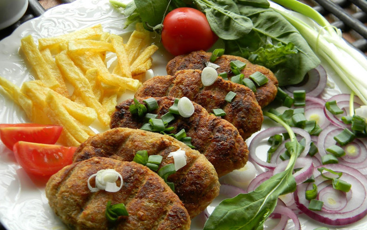 Balık köftesi nasıl yapılır oldukça pratik!