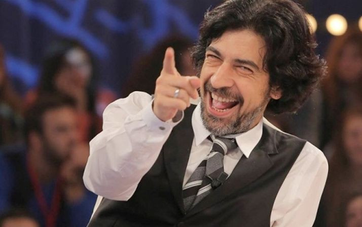 Hayranı öyle bir soru sordu ki Okan Bayülgen şaşkına döndü! Bakın ne yaptı - Resim: 1