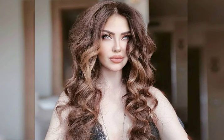 Şarkıcı Lara estetikle herkesin büyültmek istediğini küçülttü son hali bakın nasıl - Resim: 1