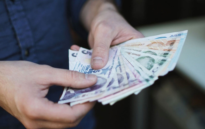 Asgari ücret 10 bin TL olur mu? Uzman isim senaryoları tek sek sıraladı