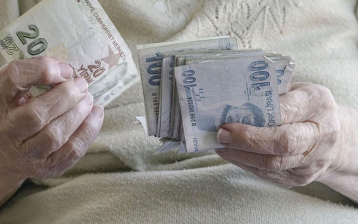 EYT'ye yaş sınırı kulisi! 'Yaş şartı kuvvetle muhtemel' diyen uzman isim: İki seçenek üzerinde duruluyor