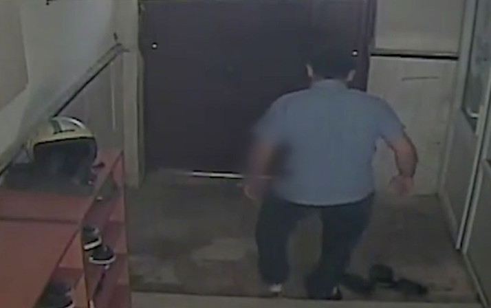 HÜDA PAR Adana İl Başkanlığındaki bıçaklı saldırı anı güvenlik kamerasına yansıdı