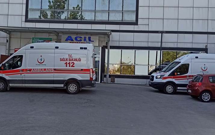 Batman'da gıda zehirlenmesi aileden 10 kişiyi hastanelik etti!