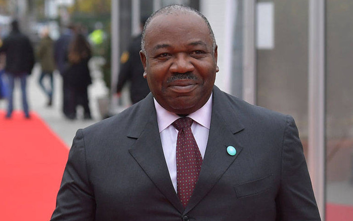 Gabon'da askeri darbe: Devlet başkanının evinde valizler dolusu para bulundu