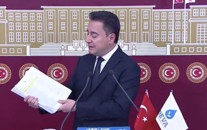 Ali Babacan, Gazze’de katledilen siviller için ağladı