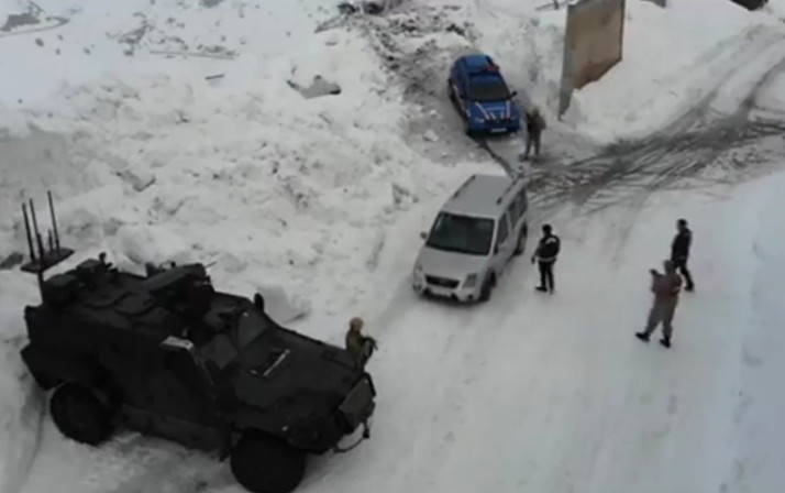 Durdurulan aracın her yerinden altın fışkırdı! Değeri tam 45 milyon lira...