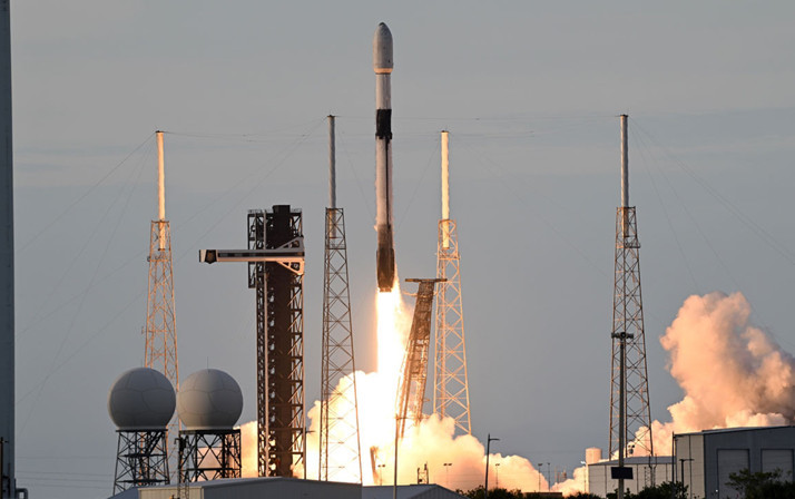 Türkiye'nin yerli ve milli haberleşme uydusu Türksat 6A uzaya fırlatıldı