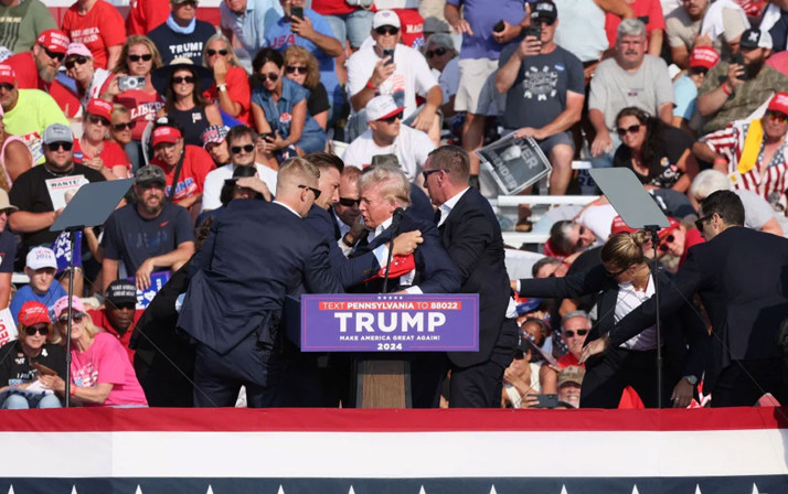 ABD başkan adayı Donald Trump'a silahlı saldırı