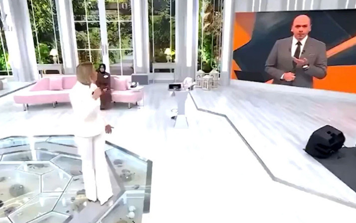 Cem Öğretir'in canlı yayında burnu kanayınca Esra Erol şoke oldu