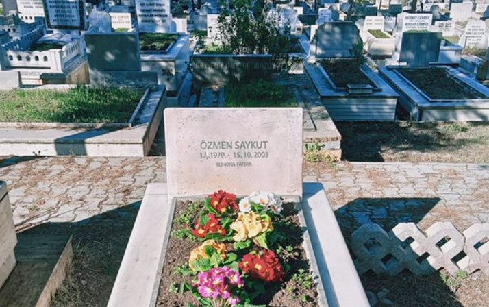 Gazeteci Talat Atilla'nın babasının mezarına alçak eylem