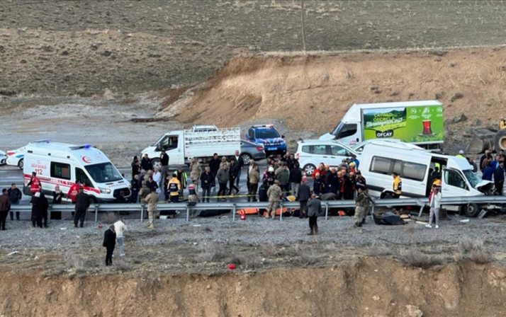 Van’da feci kaza: 4 ölü, 8 yaralı
