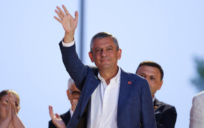 Özgür Özel'den asgari ücret için ara zam açıklaması! CHP'nin planını anlattı