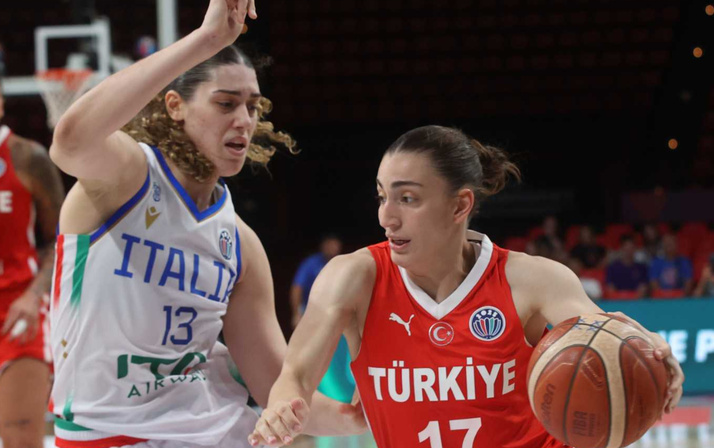 Potanın Perileri turnuvaya veda etti yarı final uzatmada gitti