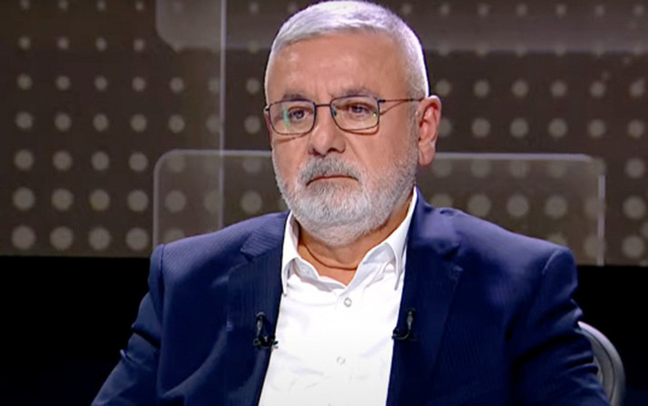 AK Partili Mehmet Metiner köşe yazılarına ara verdiğini açıkladı