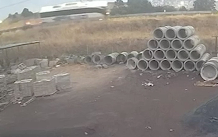 Kuzey Marmara Otoyolu'nda 4 kişinin öldüğü yolcu otobüsü kazası kamerada