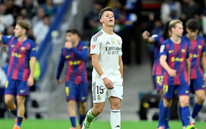 Real Madrid Barcelona'yı 2-1 yendi Arda Güler o hata sonrası üzüntü yaşadı taraftar alkışladı