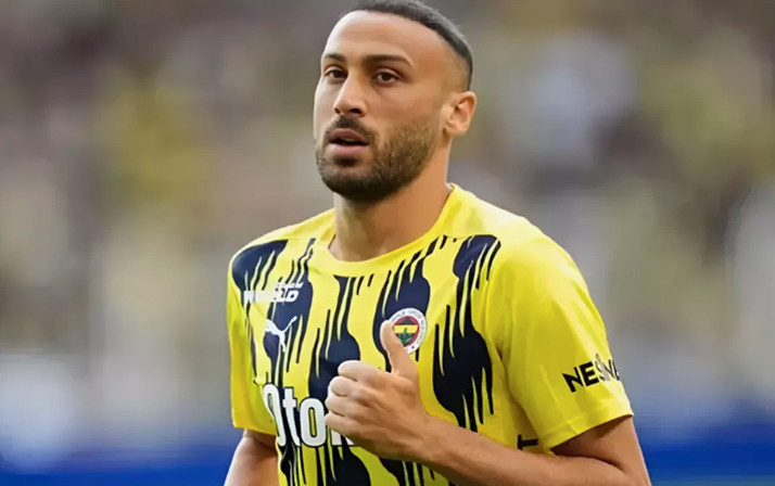 Fenerbahçe'de kadro dışı kalan ve maçlara çıkamayan Cenk Tosun'a sürpriz talip!