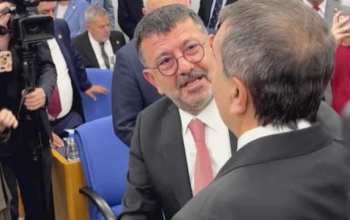 Milli Eğitim Bakanı Yusuf Tekin CHP'li Veli Ağbaba'ya 'sıfır' verdi!