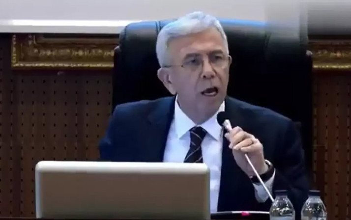 "Bağırma lan ne bağırıyorsun" Mansur Yavaş toplantıda küplere bindi!