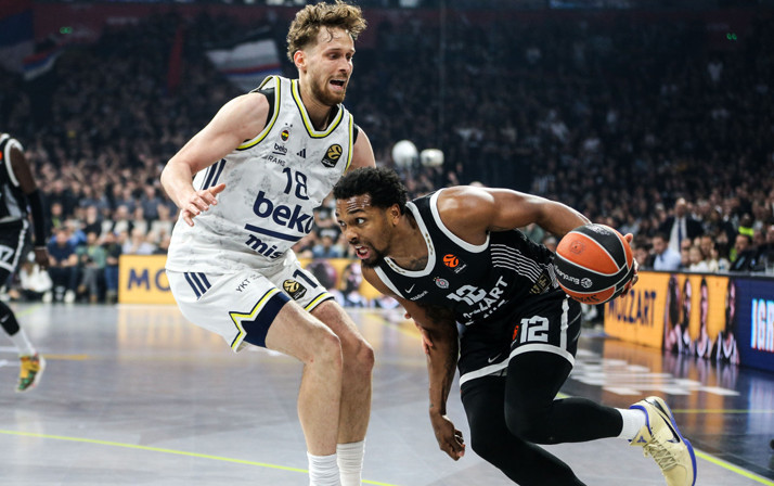 Fenerbahçe Beko Partizan engelini rahat geçti Eurolig'de üst üste 4. galibiyet